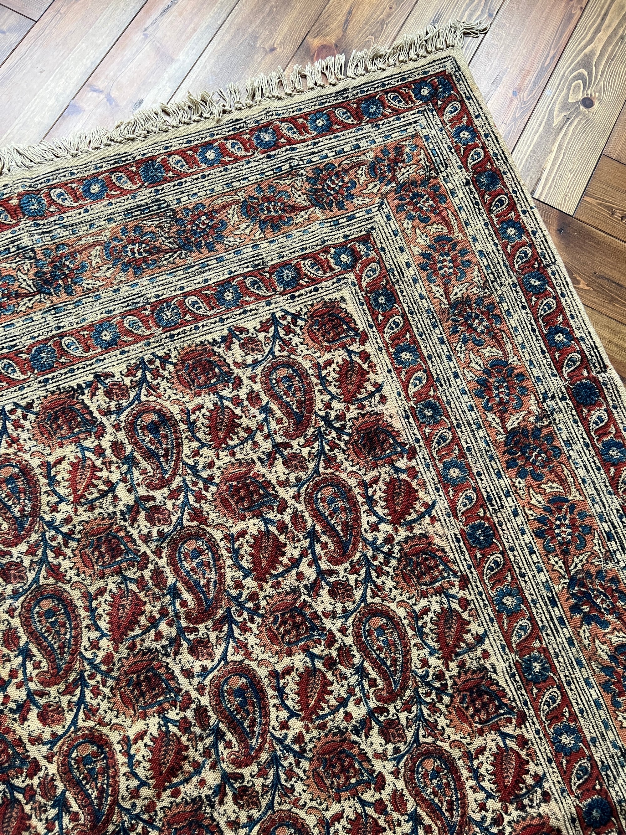 Shreya Rug | 5’ x 8’