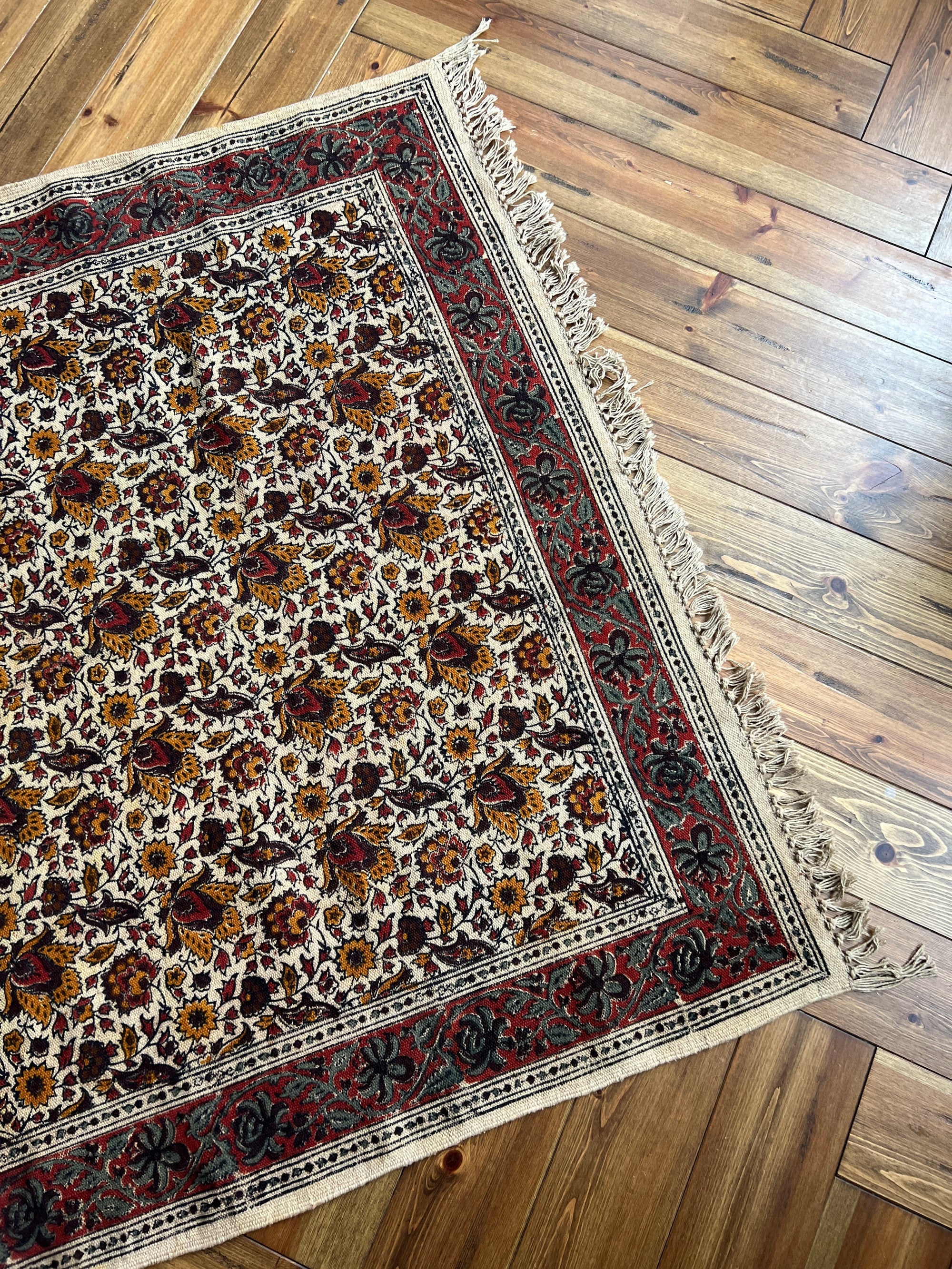 Maya Rug | 4’ x 6’