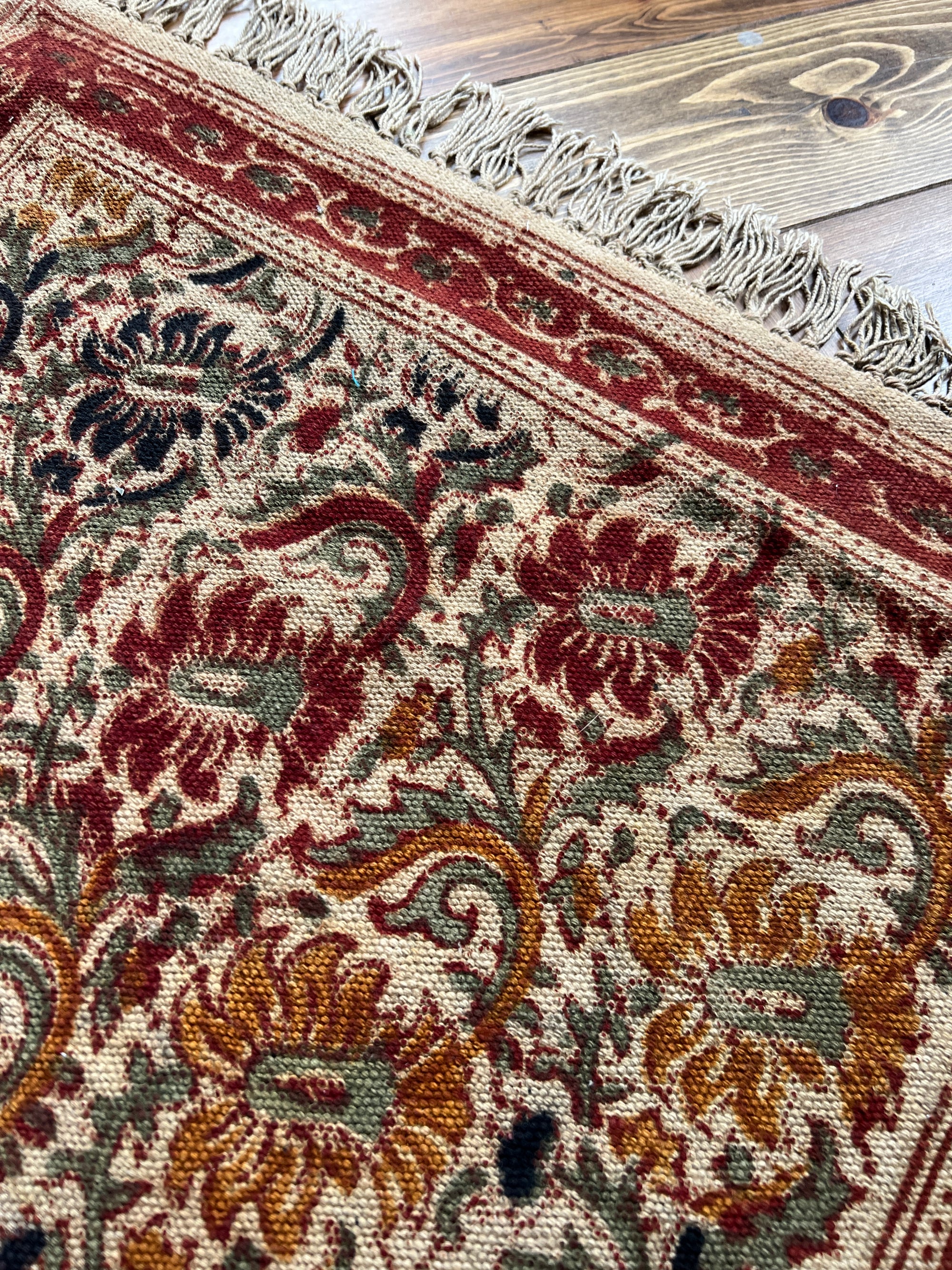 Lasya Rug | 2’ x 3’