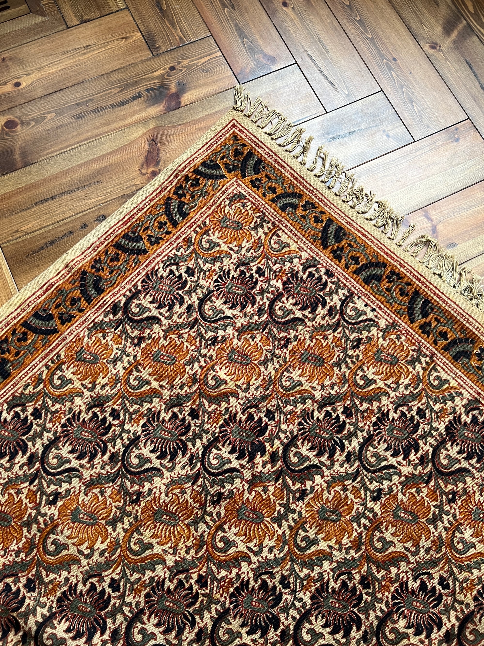 Veena Rug | 4’ x 6’