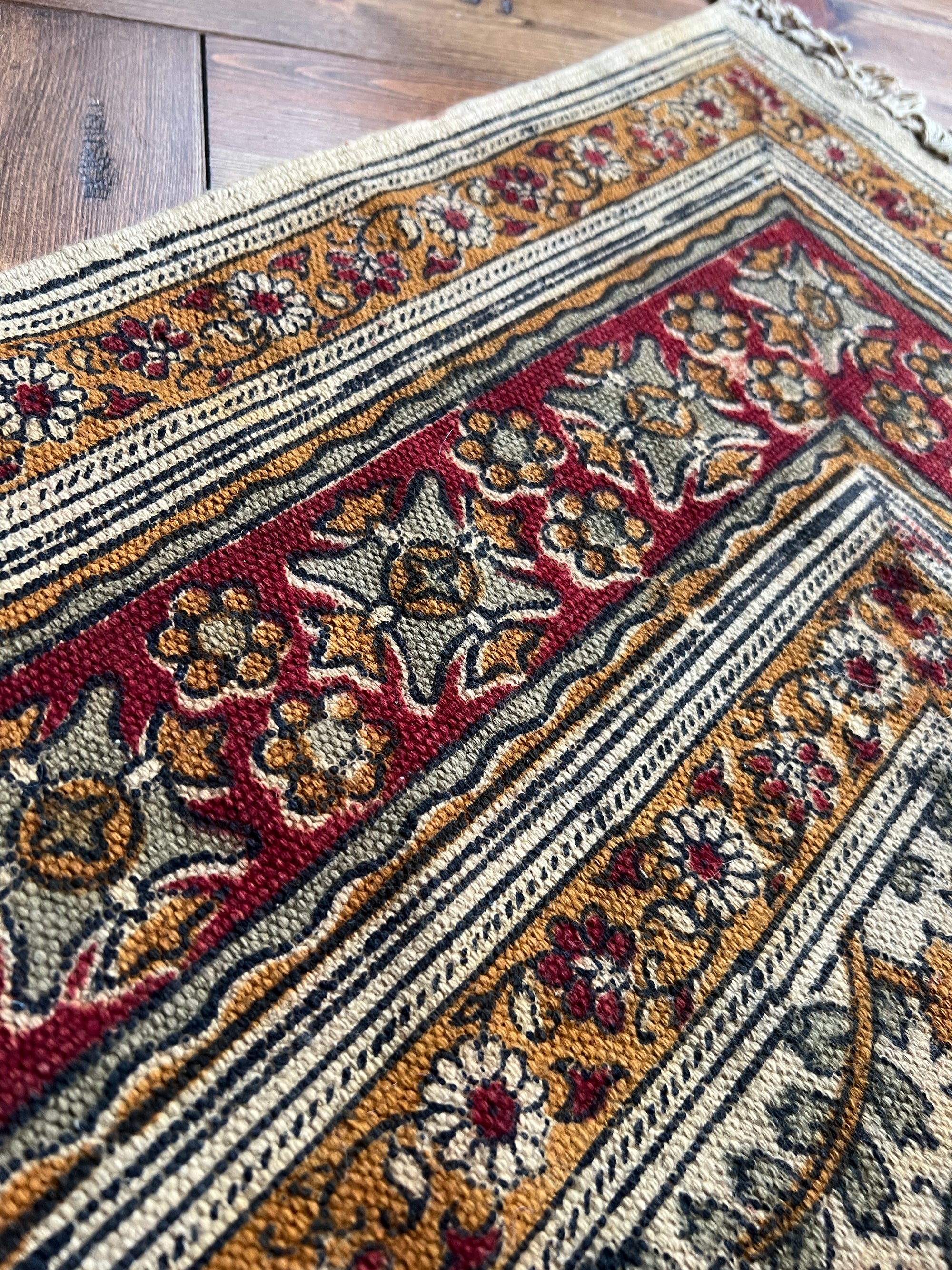 Rana Rug | 5’ x 8’